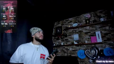 Mia and vincentt model indepent online show from March 18, 3:20 am