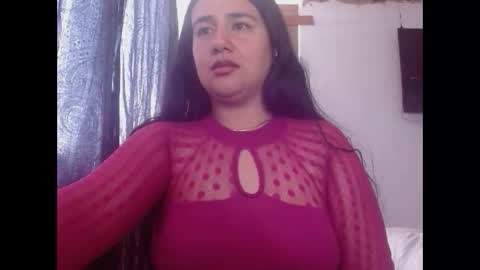 Snapshot of mia_beautiful1 chatting on April 23, 6:54 pm mia_beautiful1 online show from April 23, 6:54 pm