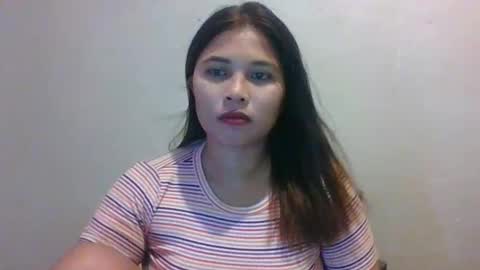 Snapshot of mia_bella04 chatting on November 1, 2:13 am mia_bella04 online show from November 1, 2:13 am
