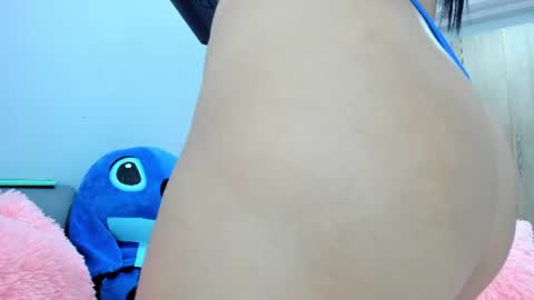 Snapshot of mia_belmonte chatting on July 22, 8:33 pm mia_belmonte online show from July 22, 8:33 pm