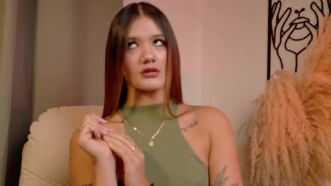 Mia Benett  online show from March 13, 1:40 pm