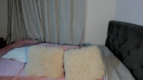 Snapshot of mia_blaiir chatting on June 5, 1:56 am Mia Blair online show from June 5, 1:56 am