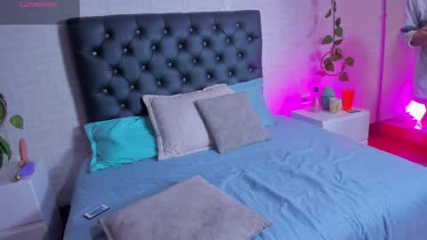   online show from January 7, 5:21 am