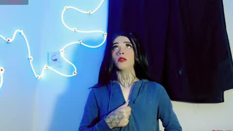 Snapshot of mia_califa_01 chatting on May 17, 4:10 am mia califa online show from May 17, 4:10 am