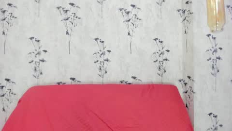 Mia  online show from January 18, 6:10 pm