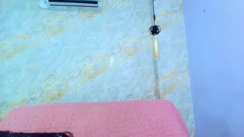 Mia  online show from December 16, 12:10 pm