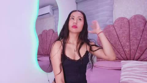 Mia  online show from April 29, 3:10 am