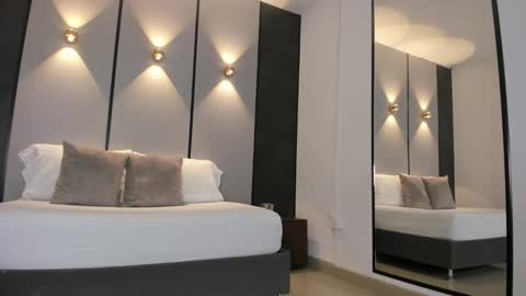 M I A  online show from March 3, 2:18 am