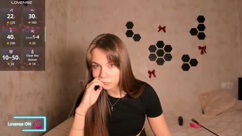 Mia  next stream Thursday 1400 UTC1 Friday 1400 UTC1 online show from February 12, 2:23 pm