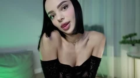 Mia Cupcake online show from September 24, 4:10 pm