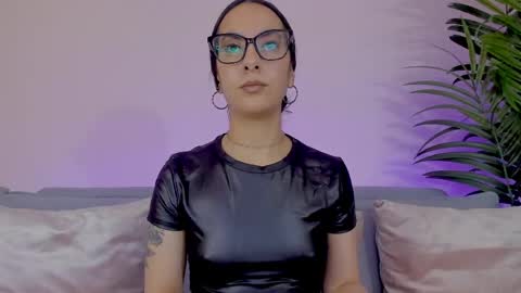 Sarah Luna online show from May 26, 7:54 pm