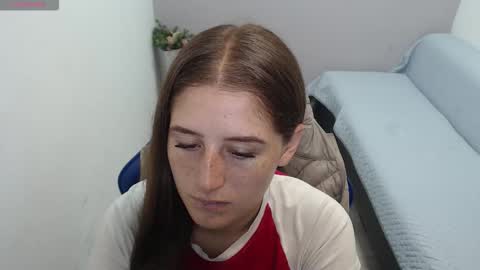 Snapshot of mia_diaz1 chatting on November 12, 1:44 pm Mia online show from November 12, 1:44 pm