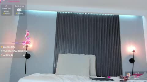 Mia Dollce online show from April 25, 1:41 pm