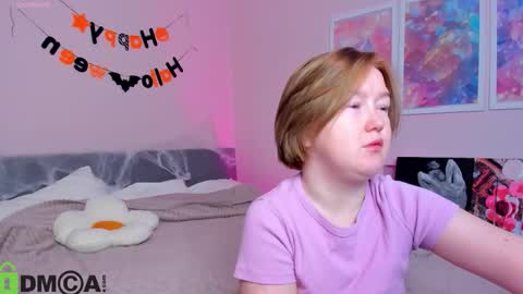 Mia online show from October 29, 2:47 am