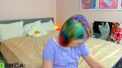 Mia online show from December 19, 2:51 am