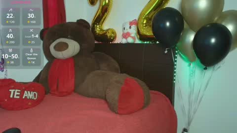 Snapshot of mia_fernand chatting on April 14, 4:02 pm mia_fernand online show from April 14, 4:02 pm