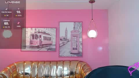 Snapshot of mia_foster_t chatting on November 19, 1:22 pm Mia online show from November 19, 1:22 pm