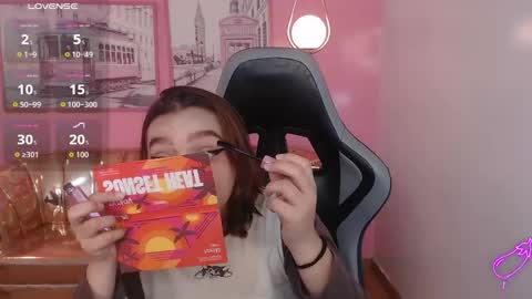 Mia online show from January 17, 1:16 pm