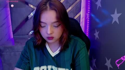Mia online show from May 10, 1:16 pm
