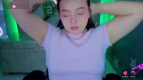 Mia online show from July 10, 1:03 pm