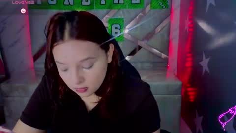 Mia online show from July 12, 1:13 pm