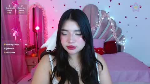 Snapshot of mia_fox666 chatting on June 9, 1:28 am mia online show from June 9, 1:28 am