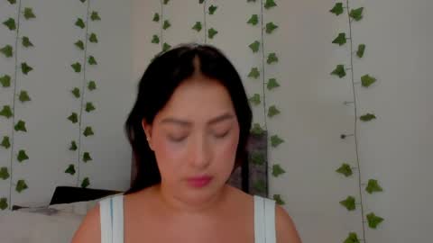 Snapshot of mia_garcia2 chatting on May 21, 10:06 pm MIA online show from May 21, 10:06 pm
