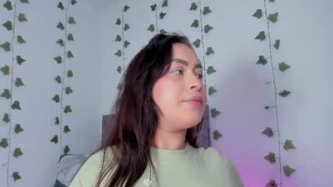 Snapshot of mia_garcia2 chatting on July 30, 9:58 pm MIA online show from July 30, 9:58 pm