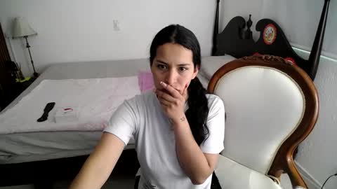 mia_garcia28 online show from January 6, 7:39 pm