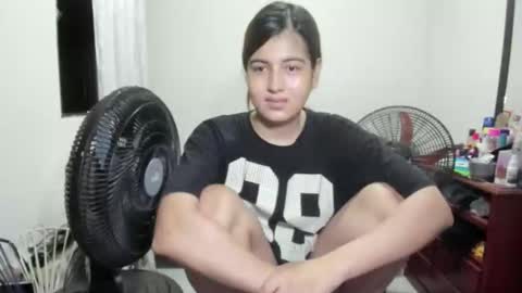 Snapshot of mia_goth766259 chatting on November 28, 11:29 pm izzy online show from November 28, 11:29 pm