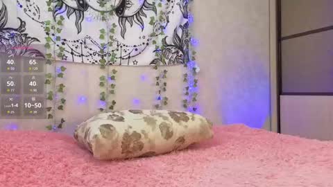 Mia online show from February 28, 6:14 am