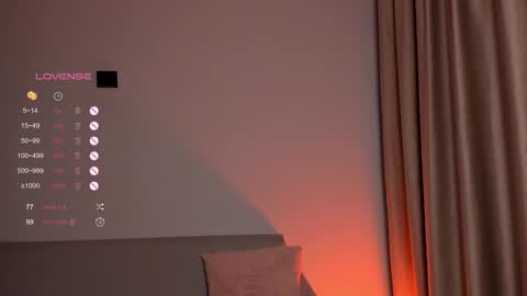 Snapshot of mia_hetty chatting on March 4, 5:53 am Mia online show from March 4, 5:53 am