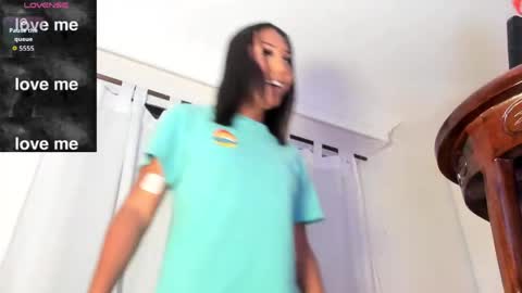 Snapshot of mia_hornny_ chatting on May 29, 5:27 am mia_hornny_ online show from May 29, 5:27 am