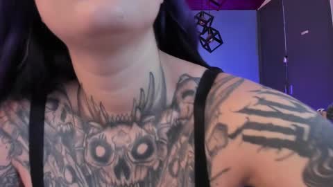 Snapshot of mia_jagger chatting on February 3, 8:24 pm Val online show from February 3, 8:24 pm