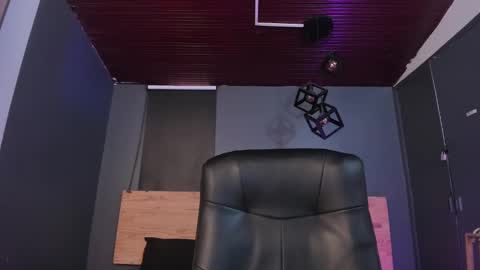 Snapshot of mia_jagger chatting on February 6, 8:56 pm Val online show from February 6, 8:56 pm