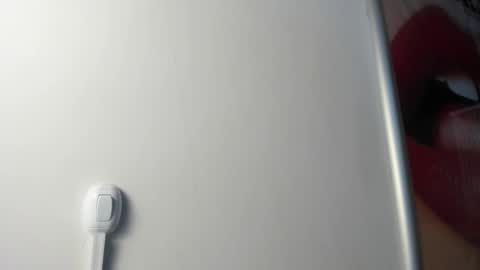 Snapshot of mia_jagger chatting on November 11, 11:43 am Val online show from November 11, 11:43 am