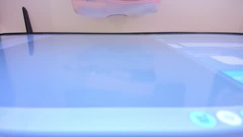    online show from October 27, 12:20 pm