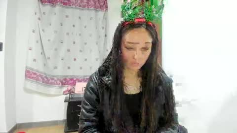 Snapshot of mia_kanee chatting on December 10, 1:32 am mia kaneee online show from December 10, 1:32 am