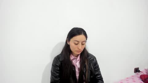 Snapshot of mia_kanee chatting on December 19, 5:29 am mia kaneee online show from December 19, 5:29 am