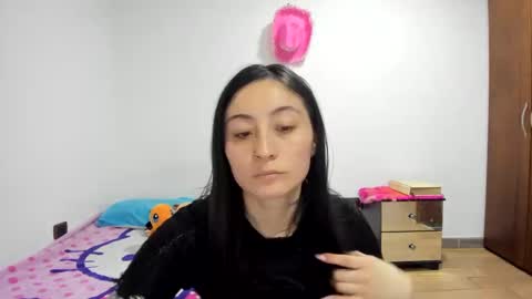 Snapshot of mia_kanee chatting on December 27, 12:29 am mia kaneee online show from December 27, 12:29 am