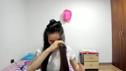 Snapshot of mia_kanee chatting on December 29, 1:13 am mia kaneee online show from December 29, 1:13 am