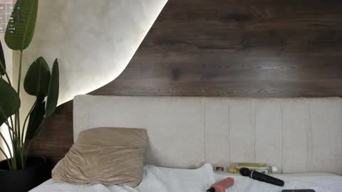 mia_lacy online show from January 11, 1:27 am