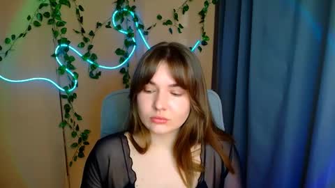mia_lemm online show from March 26, 7:25 am