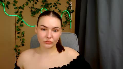 Snapshot of mia_lemm chatting on May 14, 7:26 am mia_lemm online show from May 14, 7:26 am