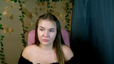 Snapshot of mia_lemm chatting on June 25, 7:24 am mia_lemm online show from June 25, 7:24 am