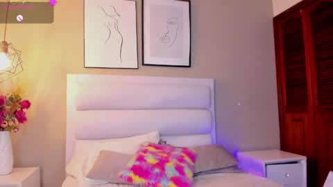 Snapshot of mia_levy chatting on May 23, 1:26 pm mia levy online show from May 23, 1:26 pm