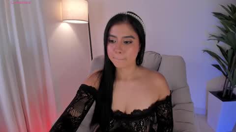 Snapshot of mia_love__ chatting on November 9, 5:44 pm MIA LOVE online show from November 9, 5:44 pm