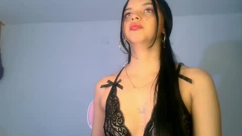 mia lucy 21 online show from June 4, 7:03 am