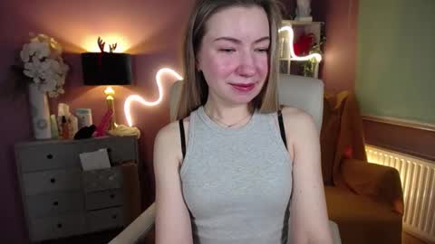 Snapshot of mia_luxx92 chatting on January 10, 7:57 am Mia online show from January 10, 7:57 am