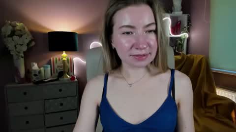 Snapshot of mia_luxx92 chatting on January 30, 1:53 pm Mia online show from January 30, 1:53 pm